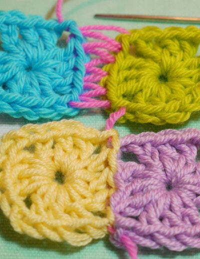 Invisible ladder stitch for joining crocheted squares