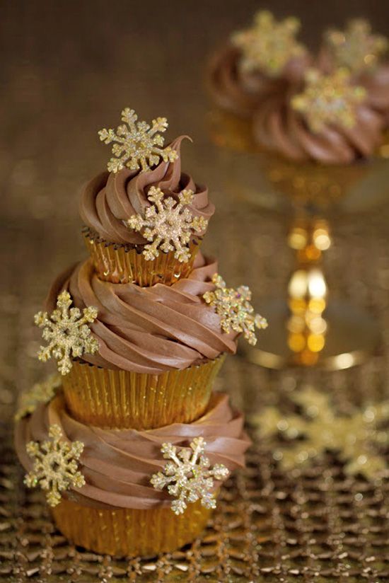 Christmas Snowflake Cupcakes