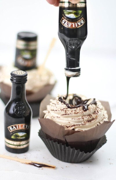 Bottom's Up Irish Cream Hot Fudge Cupcakes