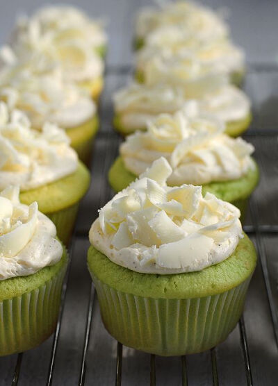 Pistachio cupcake recipe with butter cream frosting. :) These taste so good!