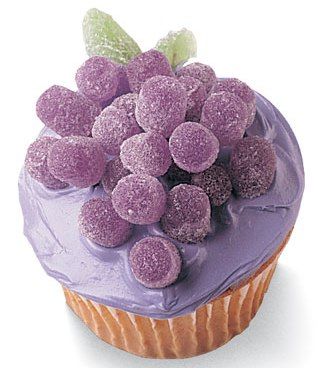 Sugared grapes cupcake