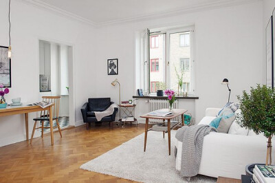 瑞典44平米公寓|这间仅有44平米的单身公寓，从一栋建于1930年的建筑改造而来。如果你特别热爱北欧风格，那么你一定会喜欢这间公寓的设计，它体现了北欧风格的一切。