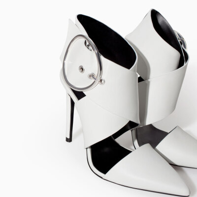 Image 1 of LEATHER HIGH HEEL SHOE WITH BUCKLE from Zara