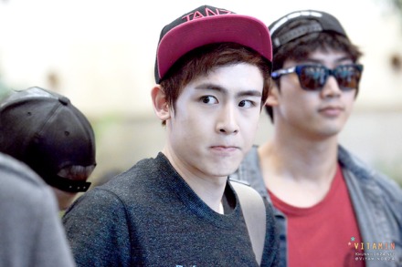 【PIC】140324 #Nichkhun# 金浦机场赴日 饭拍3p cr：as tagged #Nichkhun宁静致远 微笑面对#