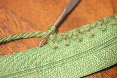 Crochet a zipper into your project