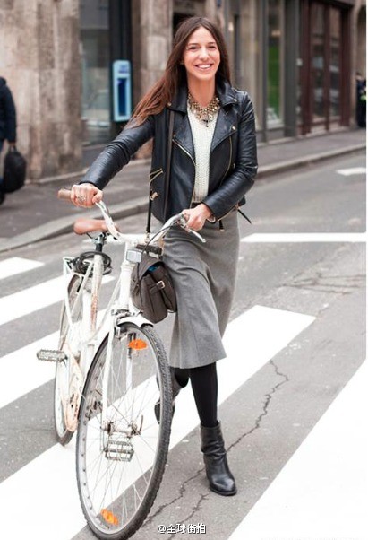 ✿ Streetstyle ✿ | Bike girls