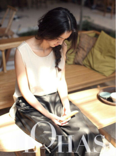  唯有你愿意去相信，才能得到你想相信的。对的人终究会遇上，美好的人终究会遇到，只要让自己足够美好。努力让自己独立坚强，这样才能有底气告诉我爱的人，我爱他。 ——《北京遇上西雅图》