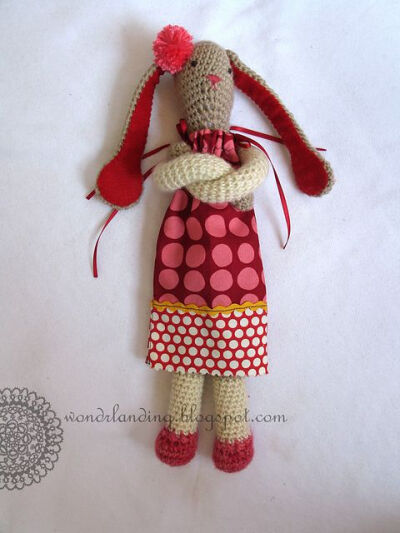 Wondrlandings Alma Crochet Bunny: free pattern