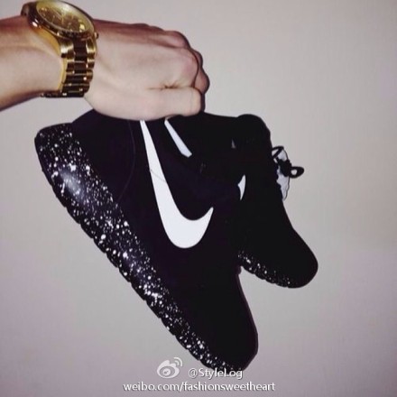 Nike sport shoes