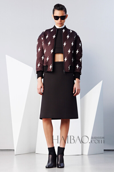 尼奥·贝奈特 (Neil Barrett) 2014秋冬 了解更多 http://brand.haibao.com/article/1646931_2.htm#ixzz2yAto70zt