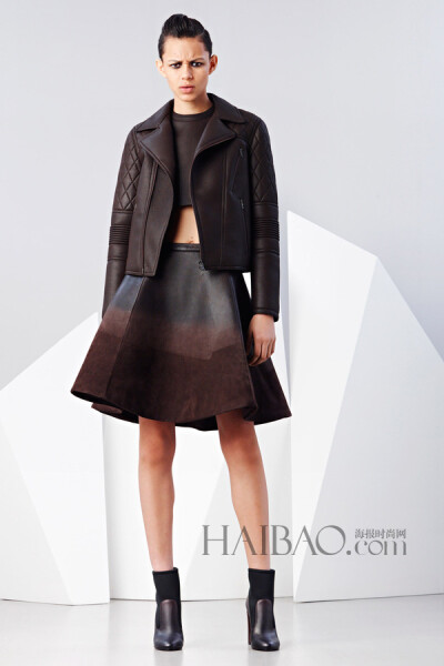 尼奥·贝奈特 (Neil Barrett) 2014秋冬 了解更多 http://brand.haibao.com/article/1646931_2.htm#ixzz2yAto70zt