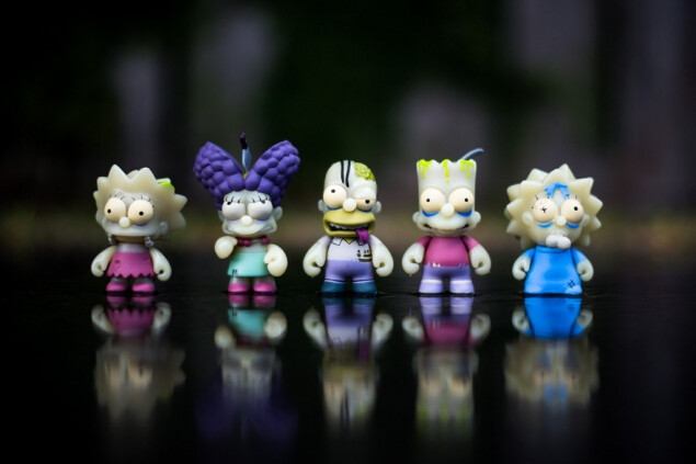 Kidrobot x The Simpsons Zombie Treehouse of Horror 联名玩偶