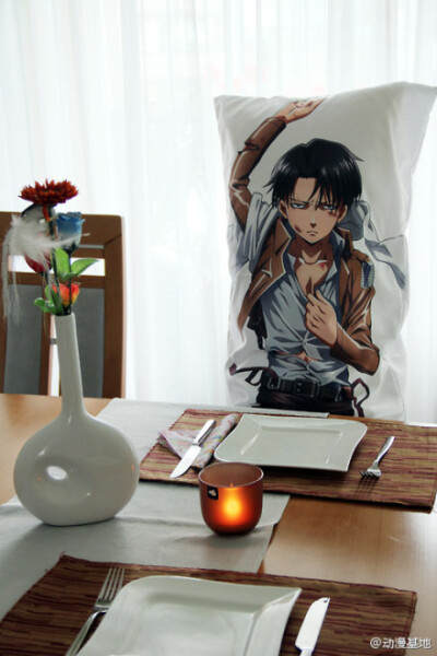 和男神共进午餐。。。(´・ω・`) （lance-corporal-levis-wife）