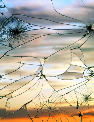 破碎的镜面里的落日和天空。 | 纽约摄影师Bing Wright作品