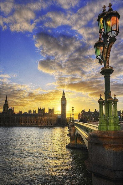 伦敦，泰晤士河