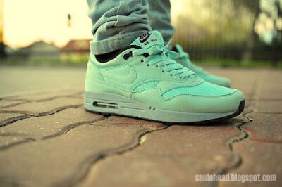 Air Max 1 ID