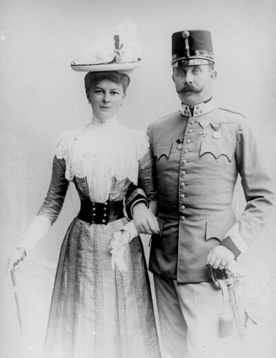 The heir to the throne and his wife, Franz Ferdinand and Countess Sophie Chotek, photograph