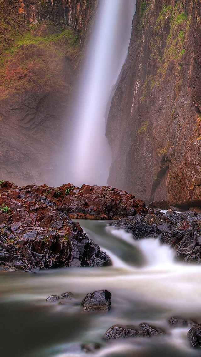 Falls National Park Queensland Australia iPhone 5s wallpaper