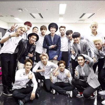 140413 Greg. Hwang 编舞老师INS更新 EXO 【Thank you for coming 's**t kingz' Choreographer of 'History' and Our best friends !!】