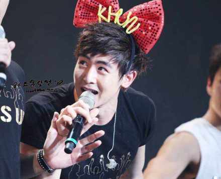 【140418】Khun night！如果不是因为你,我不会相信,有一种人一遇见就不想错过,有一种人一见到就心生温暖～最最暖心的小家伙,晚.安啦#nichkhun宁静致远 微笑面对#cr as tagged