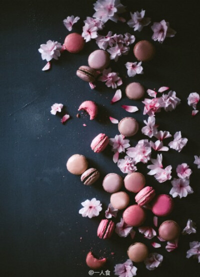 樱花与马卡龙之美~ Cherry-blossom season is here! From Kinfolk Issue Eight: The Japan Issue