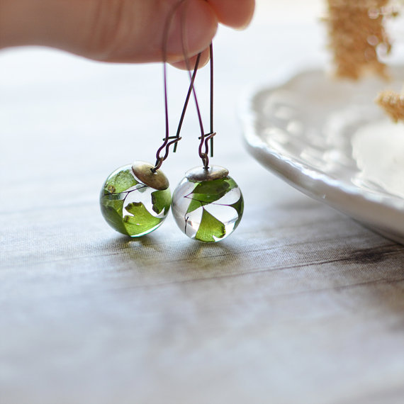 Fern earrings - resin sphere, maidenhair fern jewelry, pressed leaf, nature jewelry, eco resin jewelry, gift for a woman, gift under 40