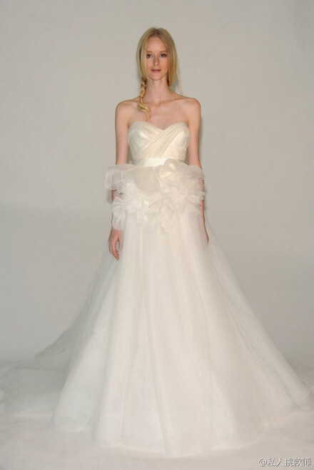 Marchesa 2014秋冬婚纱系列。