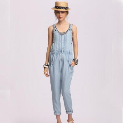 今生宝贝孕妇装裤子 春款复古时尚洗水牛仔背带裤http://www.kissbb.com/goods-3663.html