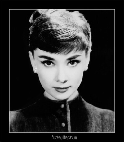奥黛丽·赫本（Audrey Hepburn）哦，天哪，美就一个字！