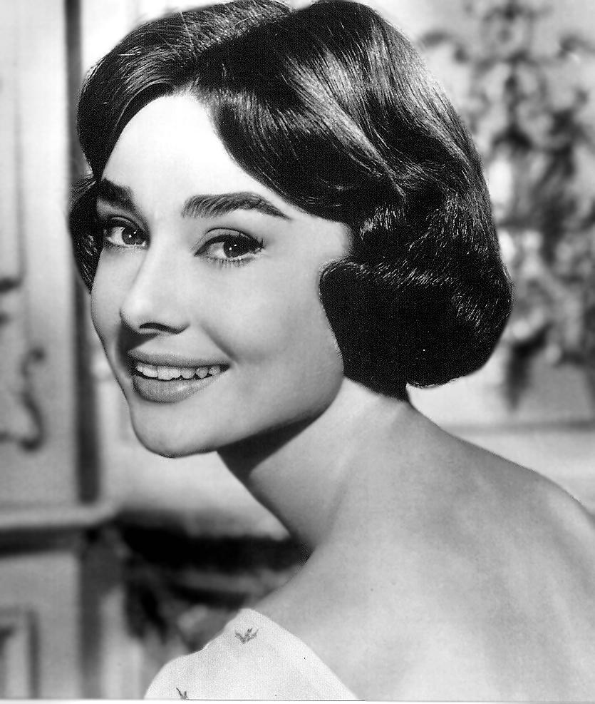 奥黛丽·赫本（Audrey Hepburn）真是回眸一笑百媚生啊！