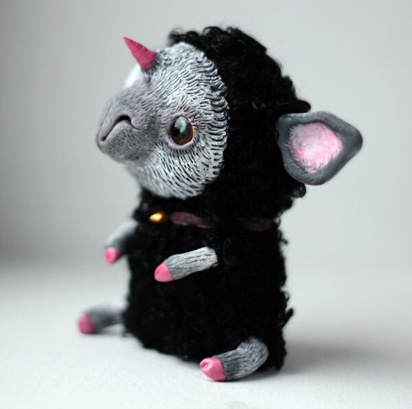 Black Unicorn Sheep by da-bu-di-bu-da