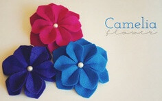 Felt Camelia tutorial and pattern