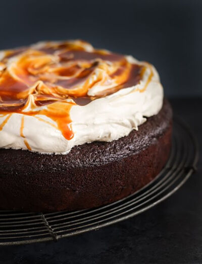 Chocolate Buttermilk Cake with Earl Grey Buttercream | raspberri cupcakes