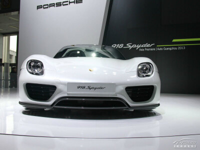 保时捷918 &amp;gt; 2014款 Spyder &amp;gt; 白色