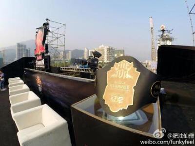 2013RedBull HitTop@红牛街舞挑战赛 明思克航母之巅决战现场媒体工作结束！各位都辛苦了！！小伙伴们已经抵达机场准备返沪，接下来进入艰巨的后期环节，祝我们好运……@GoPro中国 @放客中国网 @广州SPEED舞团