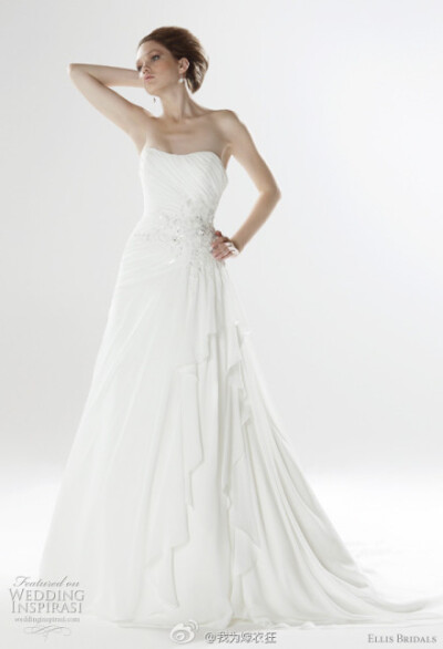 Ellis Bridals 婚纱系列，唯美而不张扬，优质高档面料彰显华贵，精致的细节工艺让婚纱异变出百般造型。