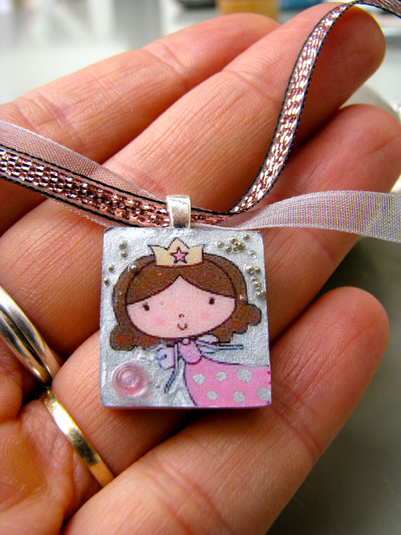 Scrabble tile pendant, La Princesse/PRINCESS, Scrabble piece charm/Scrabble tile jewelry in hand painted gift box