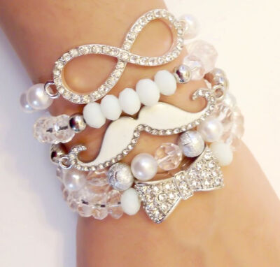 White Bow Bracelet Set