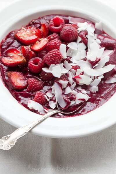 Berry Beet Acai Breakfast Bowl