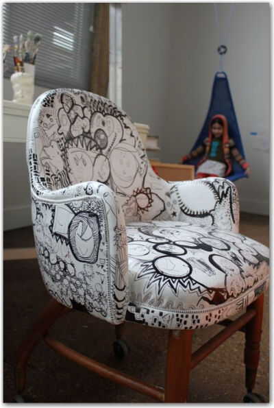 Paint a vinyl chair then decorate with Sharpie