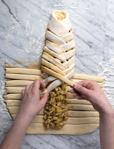 braided apple danish loaf