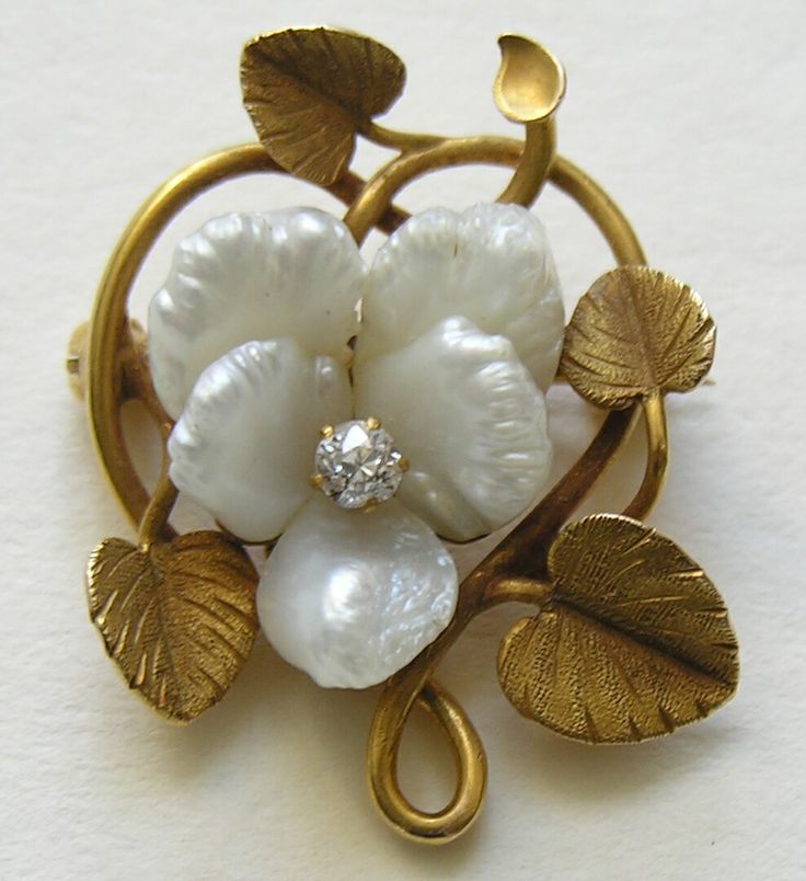 Art Nouveau pearl pansy brooch