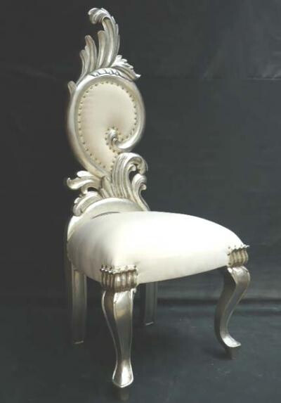 Renaissance petite chaise