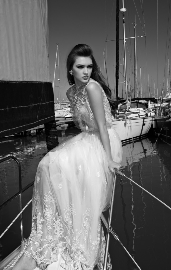 The St-Tropez Cruise by Galia Lahav 2013。Galia Lahav 2013婚纱系列用黑白方式演绎，展示了婚纱别具一格的高贵与优雅。