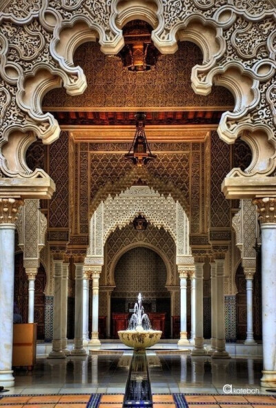 西班牙，格拉纳达，阿罕布拉宫 -被誉为世上最美丽的阿拉伯式宫殿。