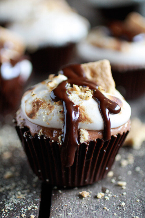 Smores Chocolate Mou...