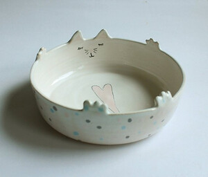 Maurice the Cat - sweet cat bowl with polka dots的图片