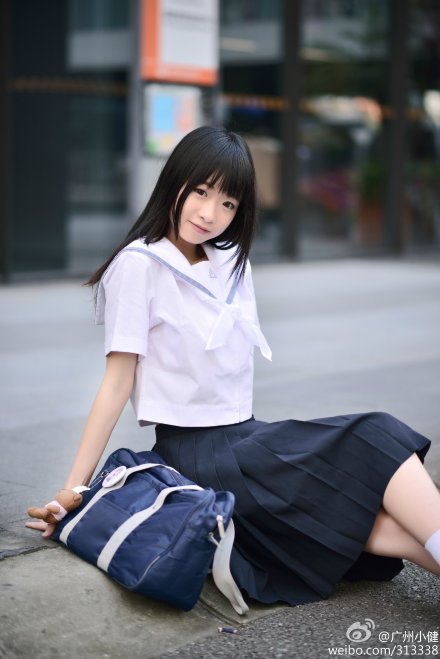 #萤火虫动漫游戏嘉年华# JK制服 出演@鳄鱼同学 Good啊! @萤火虫动漫嘉年华