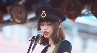 Charlotte Kemp Muhl