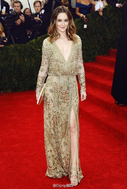 Leighton Meester &amp;amp; Blake Lively ┃2014 Met Gala.......Queen B同S 一前一后亮相红毯，一个甜，一个艳.....